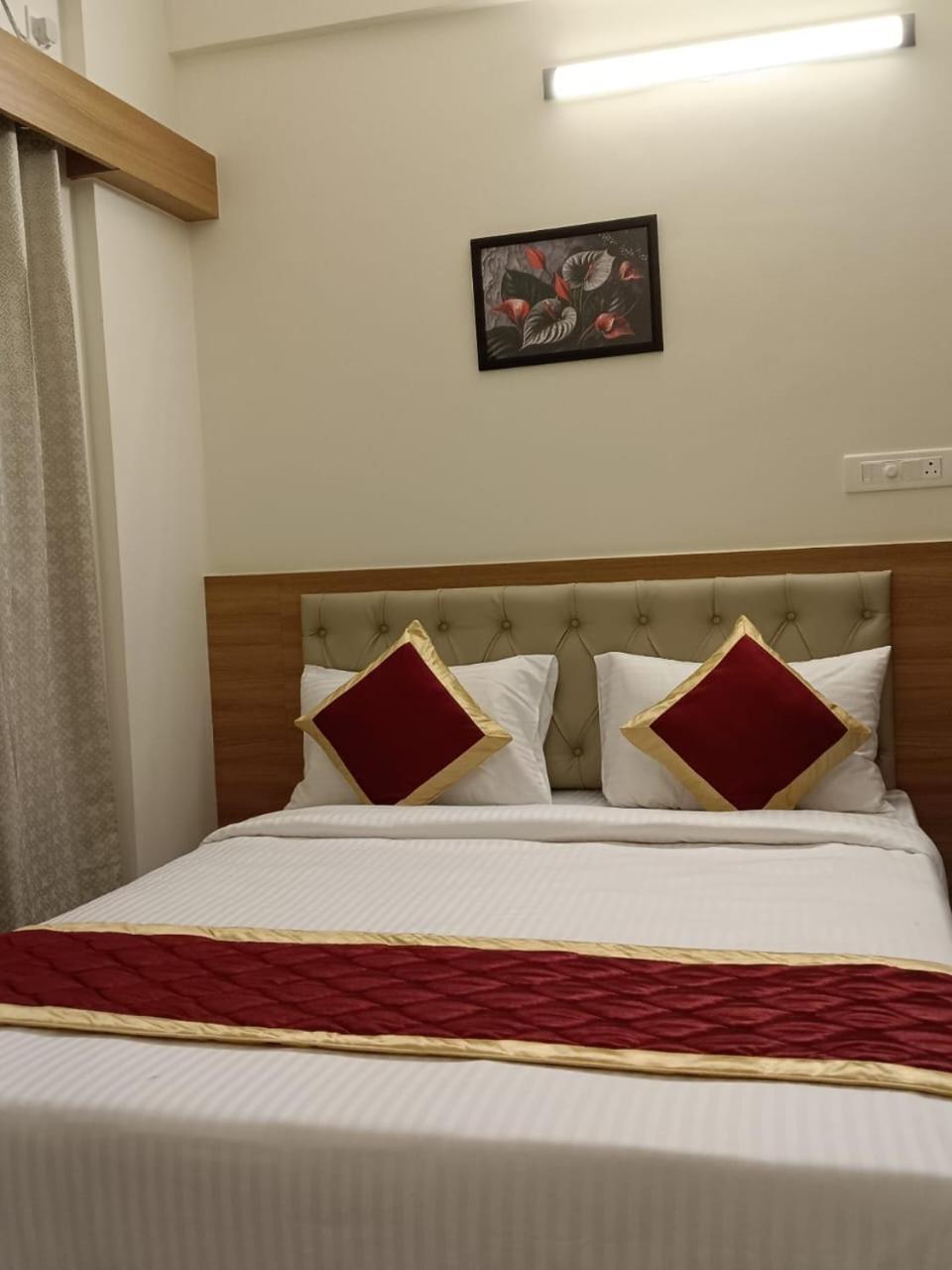 Krishna Inn Bangalore Ngoại thất bức ảnh